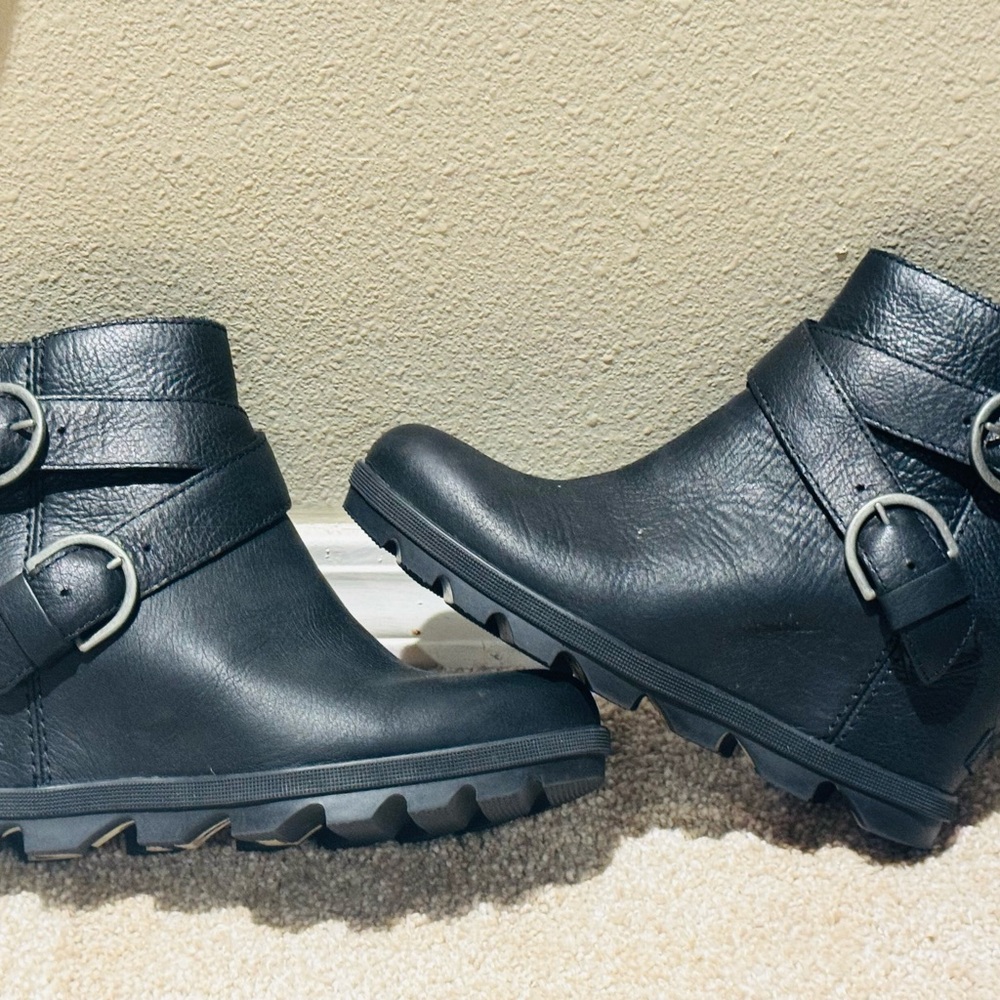 Sorel Joan of Arctic / Zip Ankle Boots / Comfy / Slip-Resistant / Waterproof